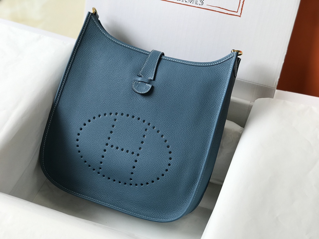 Hermes Evelyne III 29 PM Shoulder Bag In Blue Jean Clemence Leather